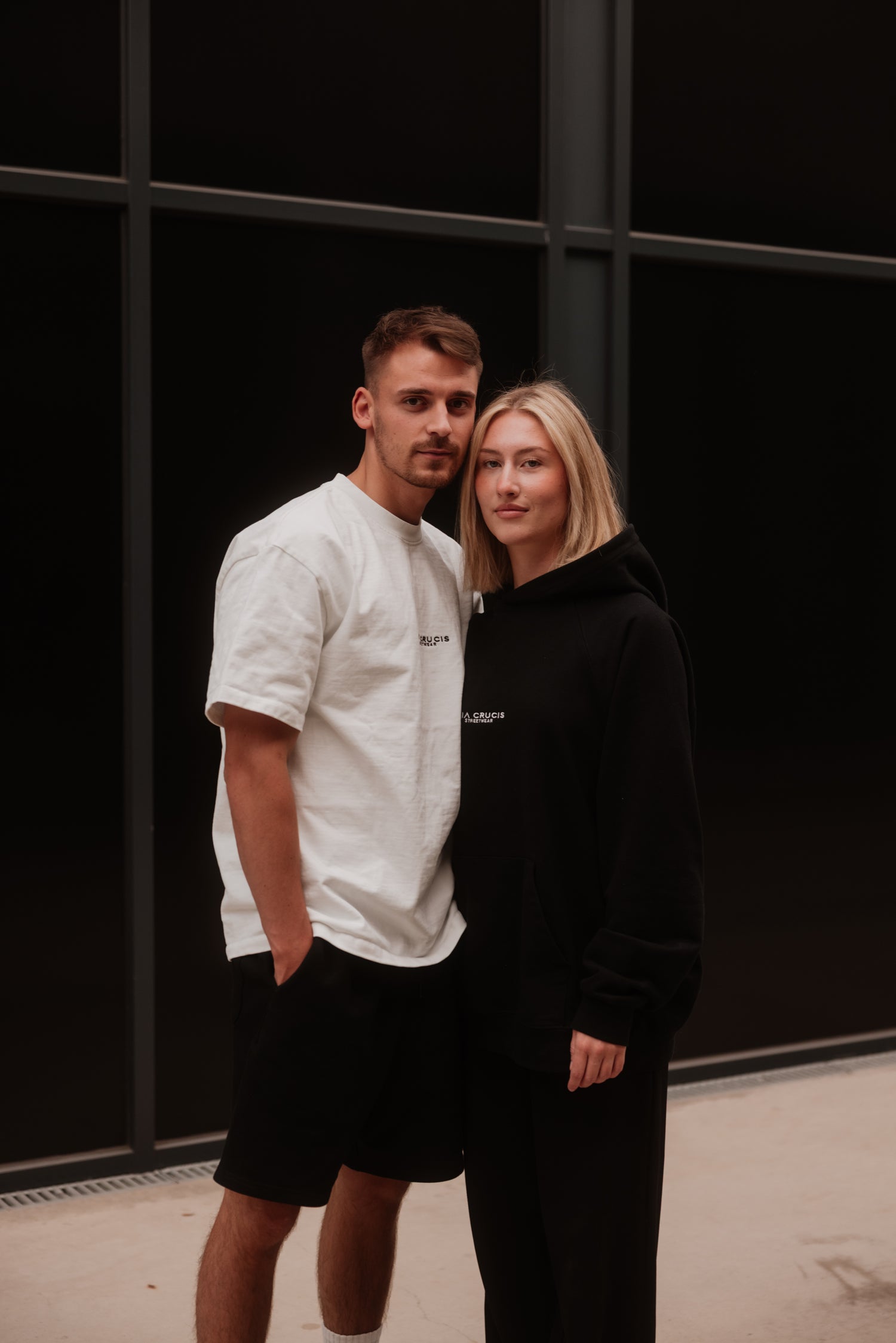 Streetwear Bekleidung mit Message. Oversized Looks mit Heavyweight Stoffgewichte sind unsere Produkte der neue Trend auf dem Markt.
